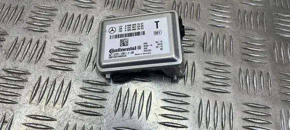 Windshield/windscreen camera