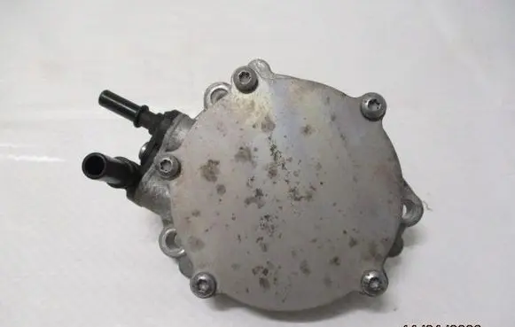 Peugeot 308 Vacuum pump 9808834880 98 08 83 48 80