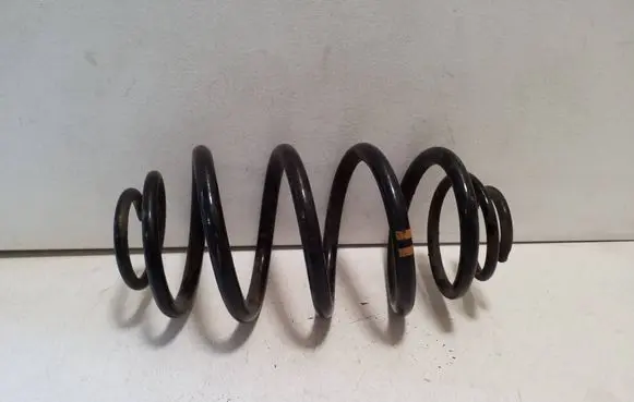 Mercedes-Benz Vito Viano W447 Rear coil spring