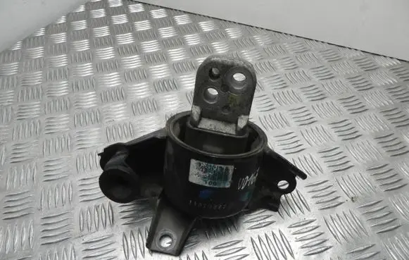 Hyundai i30 Engine mount bracket 11070277 VD16754
