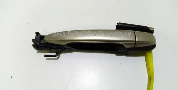Toyota Land Cruiser (J120) Rear door exterior handle