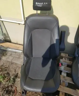 Front passenger seat