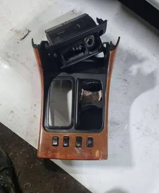 Lexus GS 300 350 430 450H Center console