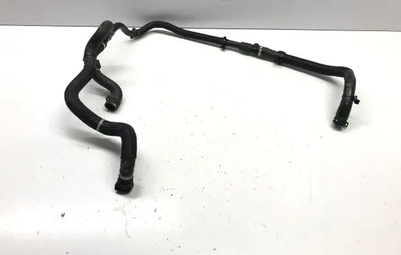 Jaguar I-Pace Engine coolant pipe/hose L9D38D152AA L9D38D154AE