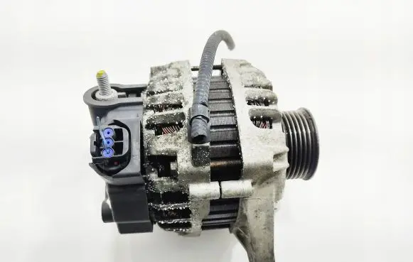 KIA Venga Generator/alternator 37300-2B300