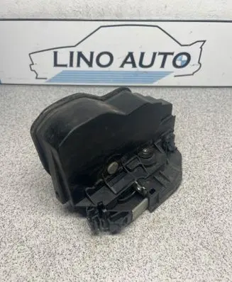 BMW 5 E60 E61 Front door lock 7229461
