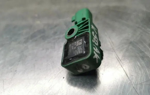 Volvo V50 Airbag deployment crash/impact sensor 31264409