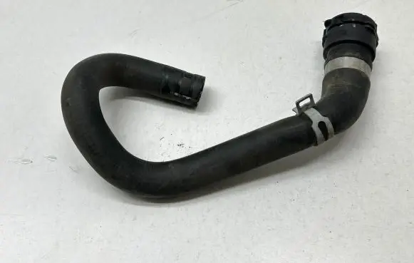 Volvo XC40 Engine coolant pipe/hose 8888627392 32203162