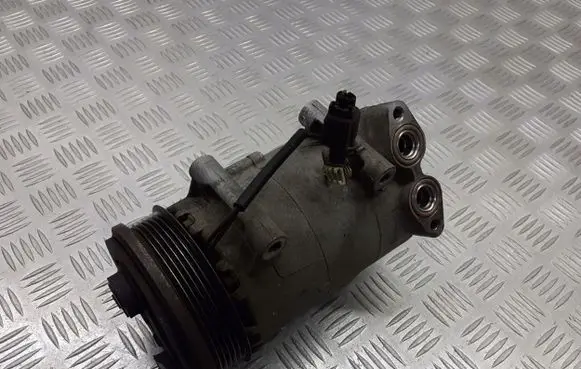 Ford Focus Air conditioning (A/C) compressor (pump) 6M5H-C