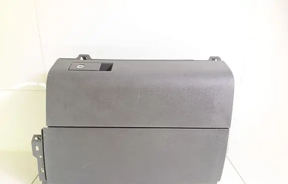 Volkswagen Touran II Glove box 1T1857101B 1T1857097J