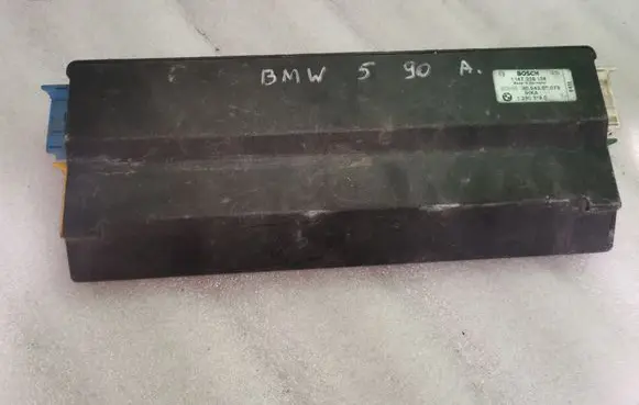 BMW 5 E34 Comfort/convenience module 1147328134 13909190 1390919