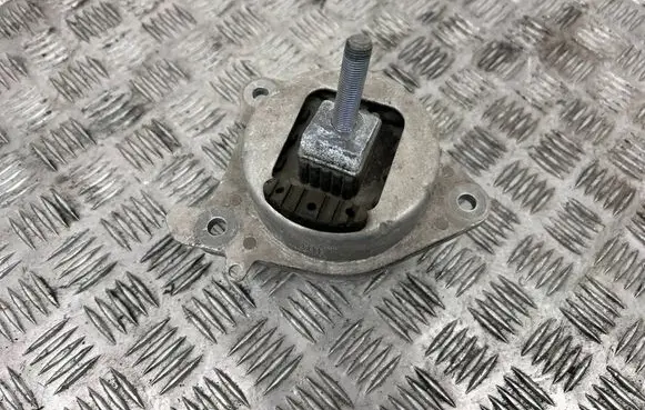 Alfa Romeo Stelvio Engine mount bracket 00505515100 50551510