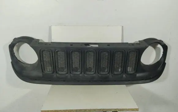Jeep Renegade Front bumper upper radiator grill 735587827