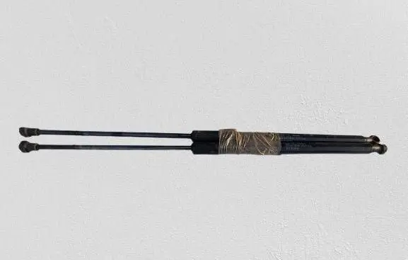 Peugeot 3008 II Tailgate strut 9817639580