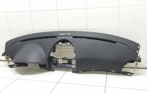 Mercedes-Benz E W211 Dashboard A2116800687