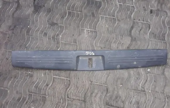 Dodge Nitro Trunk/boot sill cover protection 5KG79TRMAA