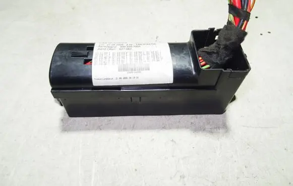 Volkswagen Caddy Fuse module 2K1971650A 2K1970115C 2K1970321B
