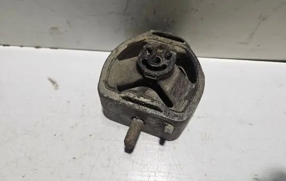 Audi A4 S4 B5 8D Gearbox mount 8D0399151H