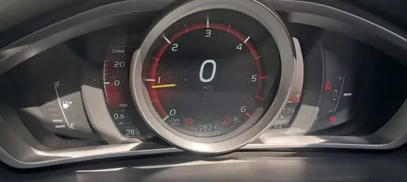 Volvo V40 Speedometer (instrument cluster) 31453158 0825064
