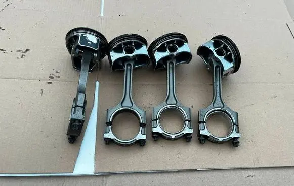 Ford Kuga III Piston with connecting rod LX6E6K100EA