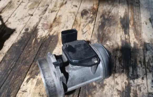 Audi A4 S4 B6 8E 8H Mass air flow meter 059906461G