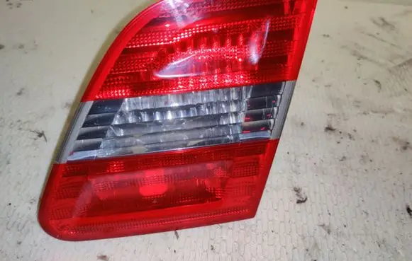 Mercedes-Benz B W245 Tailgate rear/tail lights A1698201664