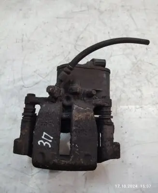 Volvo XC60 Rear brake caliper