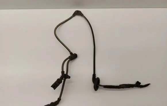 Volkswagen PASSAT B8 Rear ABS sensor wiring 1J0973802 6E0973702