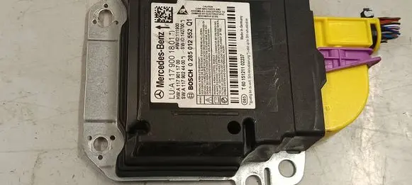 Mercedes-Benz CLA C117 X117 W117 Airbag control unit/module A1179001801