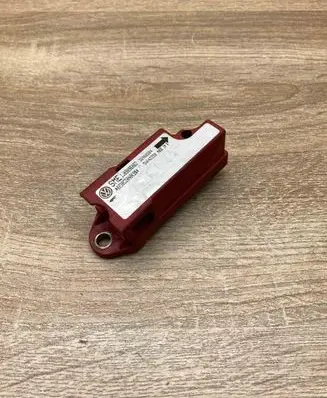 Volkswagen Golf IV Airbag deployment crash/impact sensor 1J0909606D 5WK42350