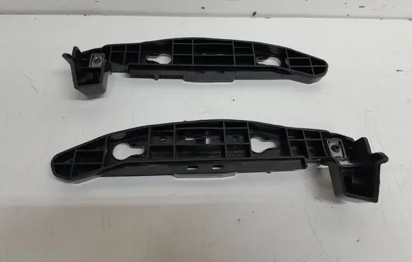 Peugeot 208 II Rear bumper mounting bracket 167375780 9823232480 9823232680
