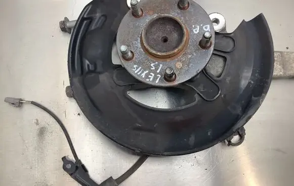 Lexus IS 220D-250-350 Front wheel hub spindle knuckle 