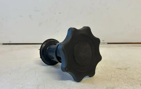Audi A4 S4 B7 8E 8H Spare wheel bolt 8E9803899A