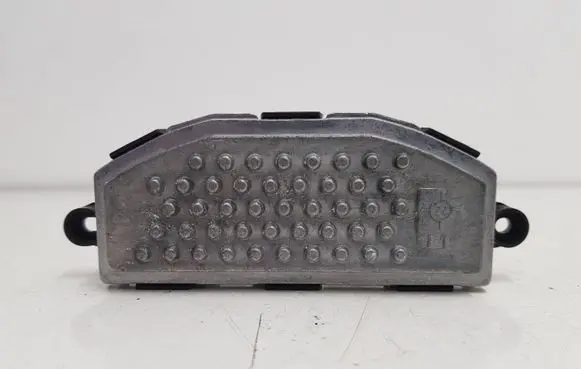 Mercedes-Benz B W247 Heater blower motor/fan resistor A2479061901