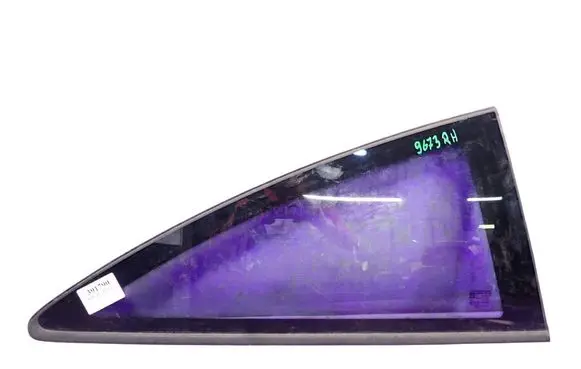 Opel Corsa D Rear side window