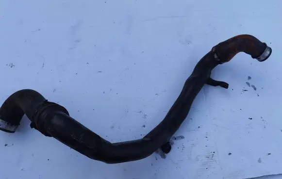 Intercooler hose/pipe