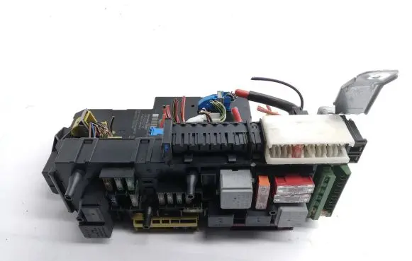 Mercedes-Benz C W204 Fuse module 2049005601