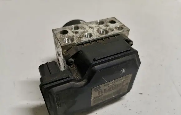 Ford Mondeo MK IV ABS Pump 8G912C405AB