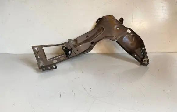 Tesla Model S Fender mounting bracket 161451400C 1614514