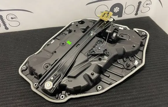 BMW X5 G05 Rear window lifting mechanism without motor 9450785