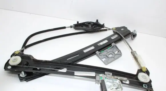 Volkswagen PASSAT CC Front door electric window regulator 
