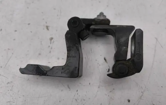 Rear door hinge set