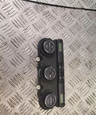 Volkswagen Touran I Climate control unit