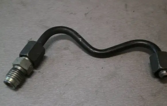 Mercedes-Benz ML W163 Fuel injector supply line/pipe 050802S3