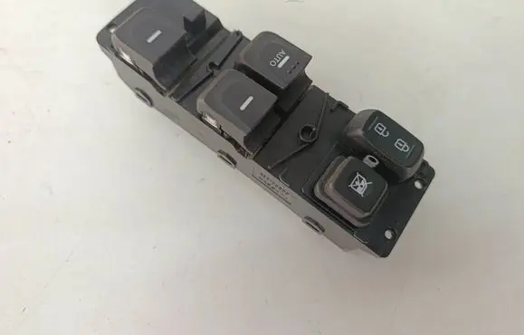 Hyundai Veloster Electric window control switch 202009649 299103333