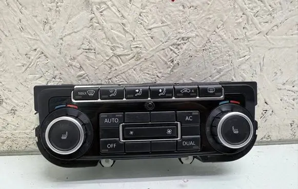 Volkswagen Tiguan Climate control unit 5K0907044BT