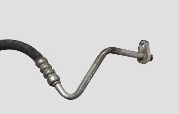 Ford Mondeo MK IV Air conditioning (A/C) pipe/hose