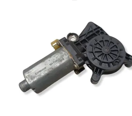 Mercedes-Benz E W210 Front door window regulator with motor 0130821671