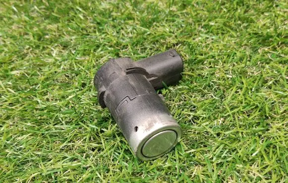 BMW 5 E60 E61 Parking PDC sensor 6989081 6989070
