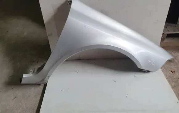 Renault Laguna II Fender